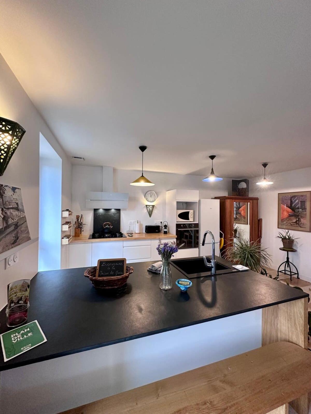 Maison De Marie - T2 Climterrasse - Meyssac Bourg Exteriör bild